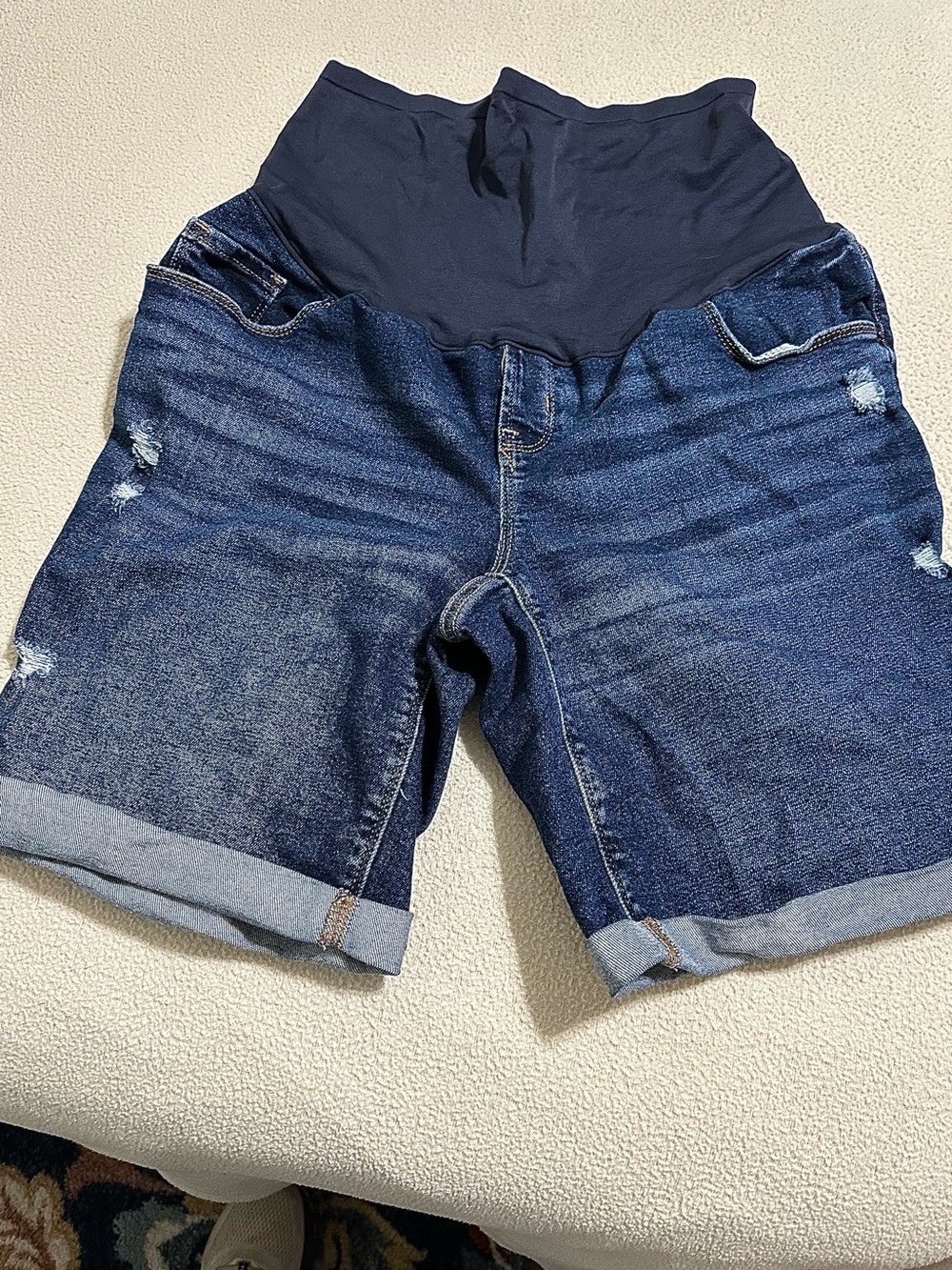 Old Navy Maternity Denim Shorts with Stretch Waistband EUC